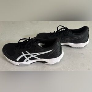 NWOT ASICS Men’s Gel-Rocket 11 Volleyball Shoes, Size 8